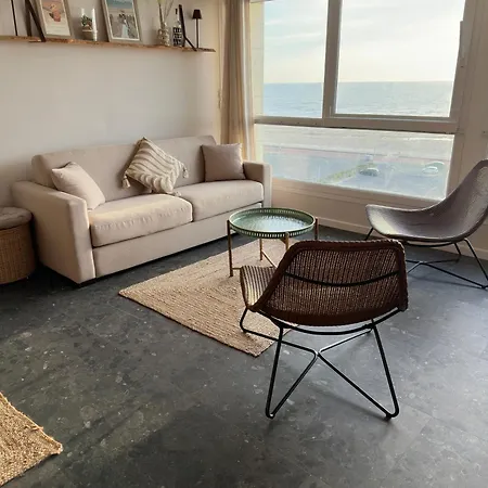 Le Plein Ciel Et Διαμέρισμα *